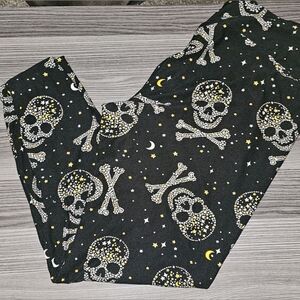 Skull Crossbones No Boundaries 21 Womens Juniors Leggings